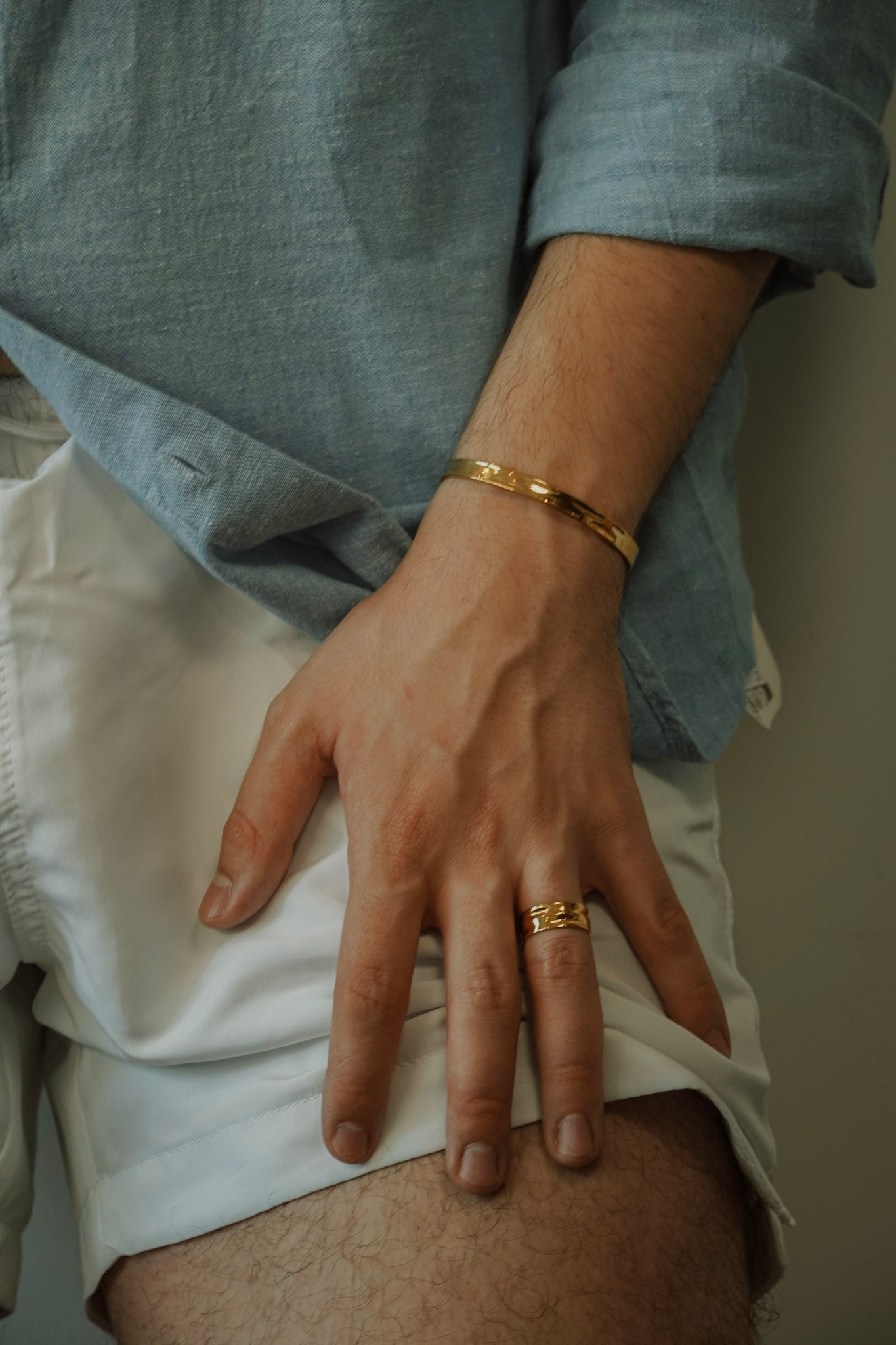 GRAND SUCESS – TEXTURED CUFF